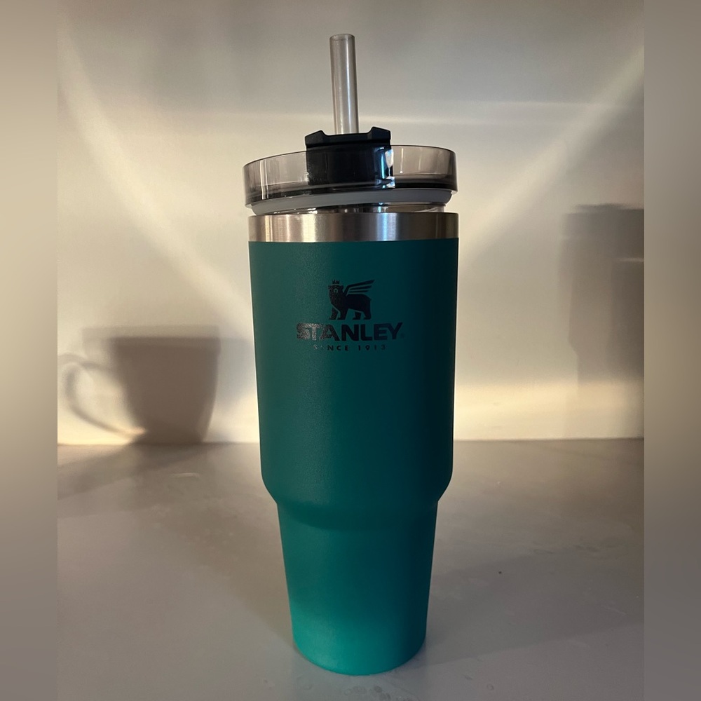 Stanley 30oz travel tumbler